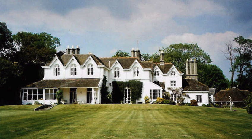 Hollybank House
